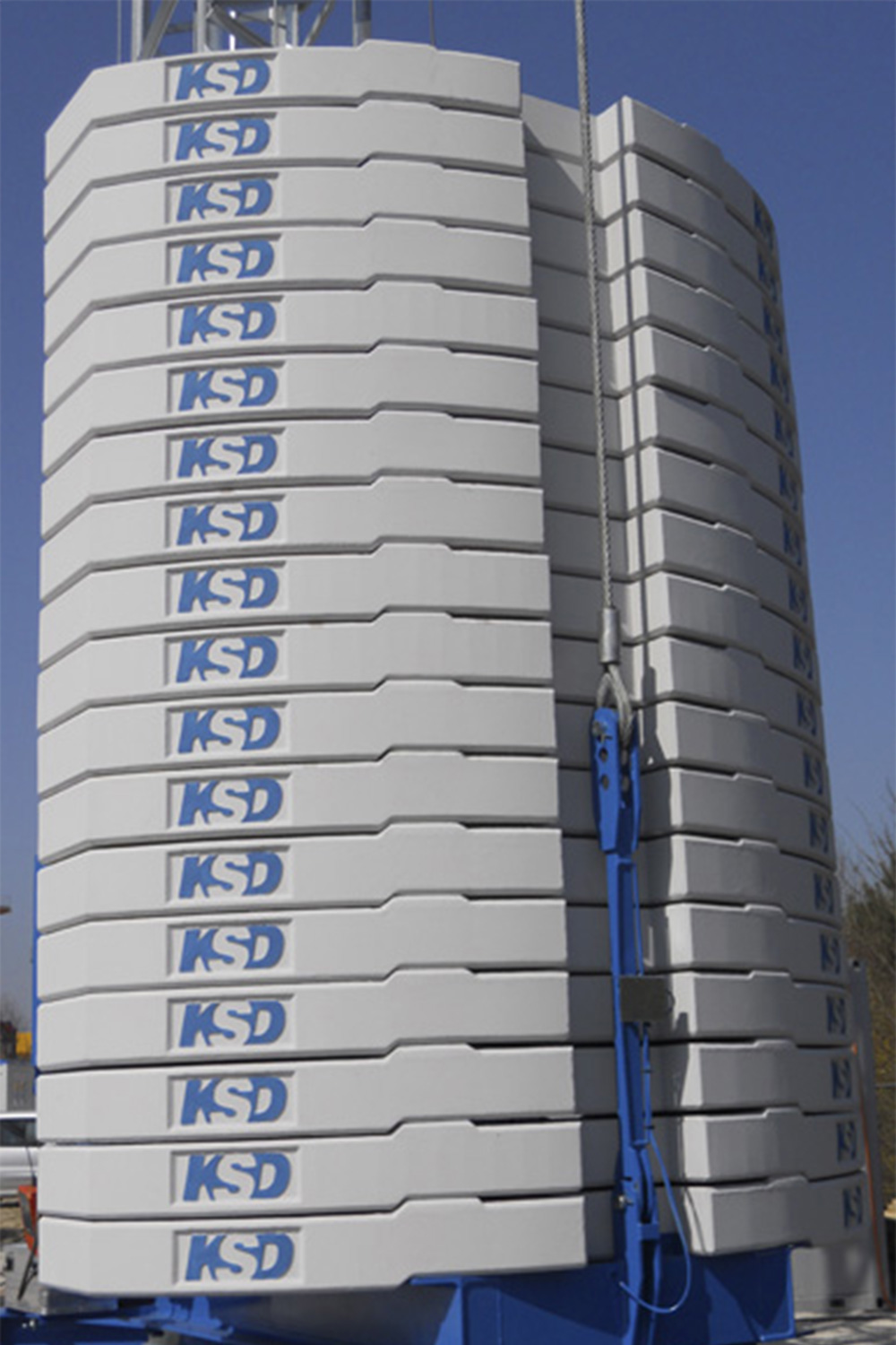 Concrete ballasts for construction cranes and special constructions ...